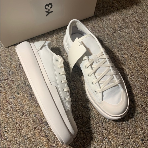 Y-3 sneakers - Picture 2 of 9